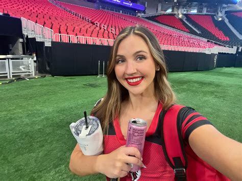 She spends her days showing houses and her evenings rehearsing for NFL games. . Nicole desantis falcons